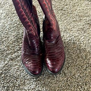 Tony lama boots worn but still have life in them